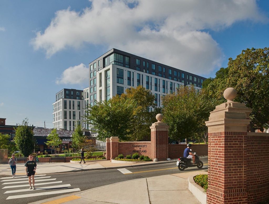 Exterior view of Union on Knox near UMD campus.